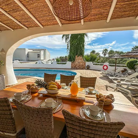 Villa Luxury Heated Pool, Walk To Sao Rafael Beach, *