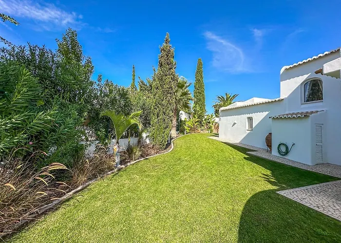 Villa Luxury Heated Pool, Walk To Sao Rafael Beach, Albufeira