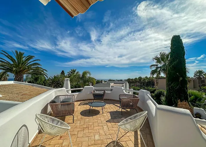 Villa Luxury Heated Pool, Walk To Sao Rafael Beach, Albufeira