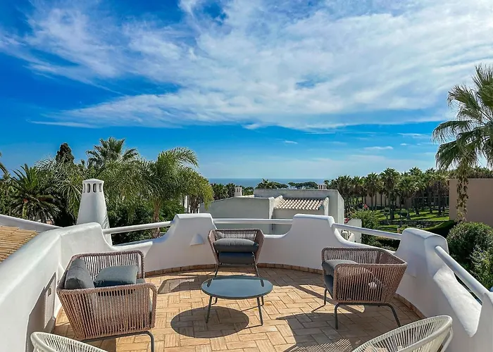 Βίλα Luxury Heated Pool, Walk To Sao Rafael Beach,