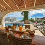 Villa Luxury Heated Pool, Walk To Sao Rafael Beach, Albufeira