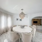 Villa Luxury Heated Pool, Walk To Sao Rafael Beach, Albufeira